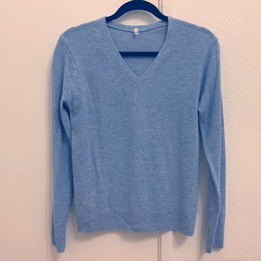 Muji light blue/gray wool V-neck sweater